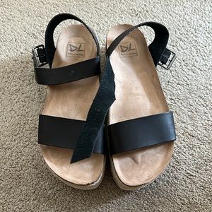 Dirty Laundry shoes size 8